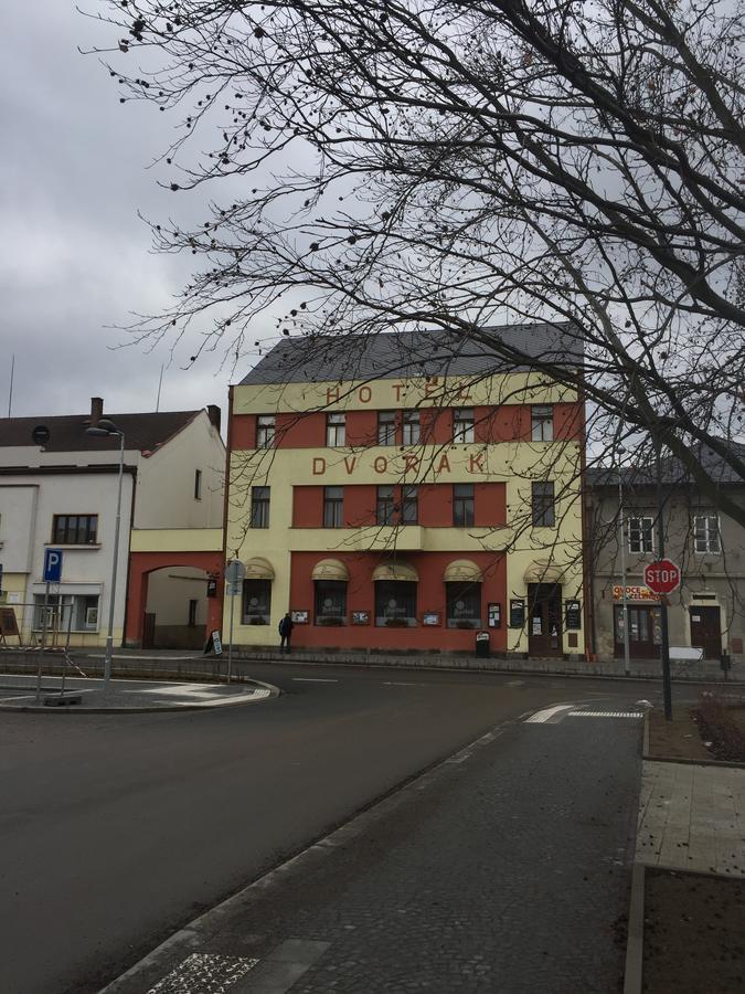 Hotel Dvorak Chrast Exterior foto
